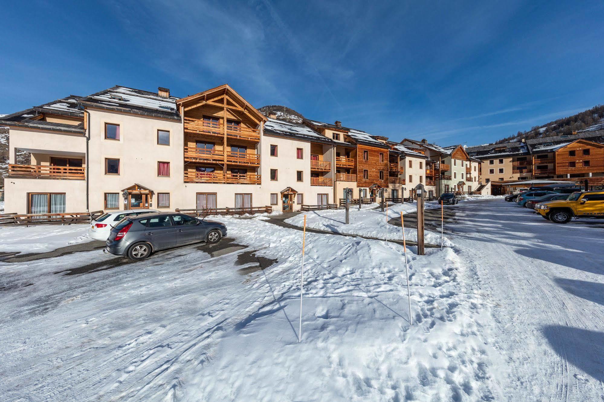 Aparthotel Noemys Balcons Du Viso Abriès Exterior foto