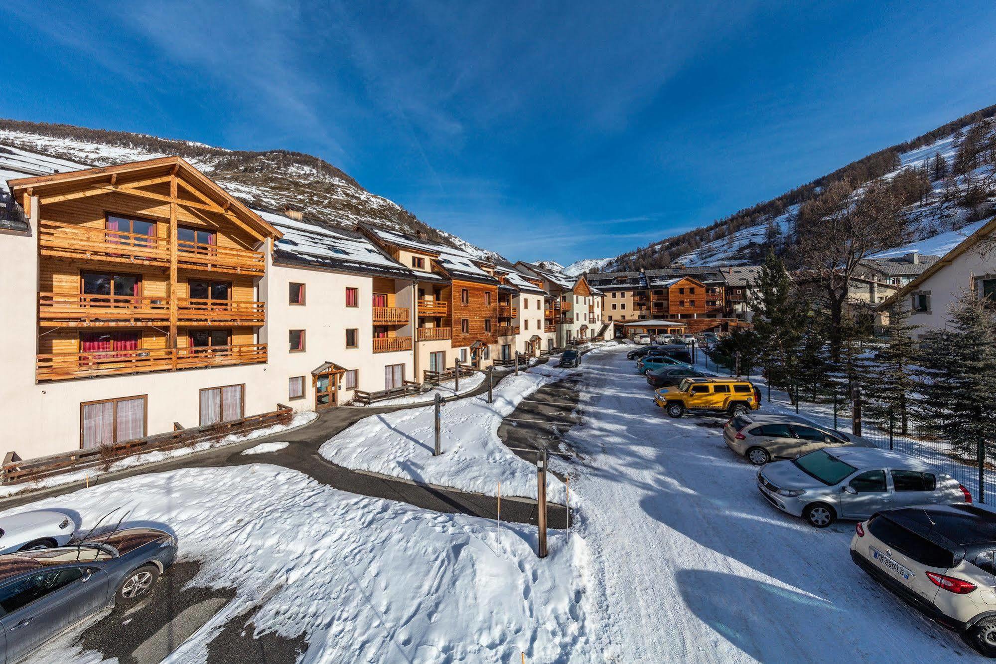 Aparthotel Noemys Balcons Du Viso Abriès Exterior foto